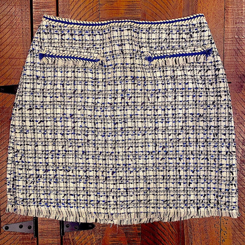 White & Blue Tweed Mini - US 6